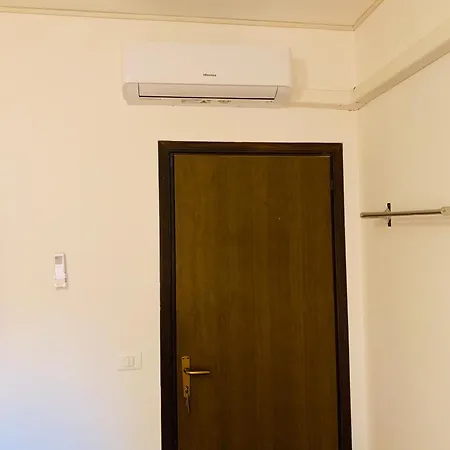 לינה וארוחת בוקר Venice Night מסטרה